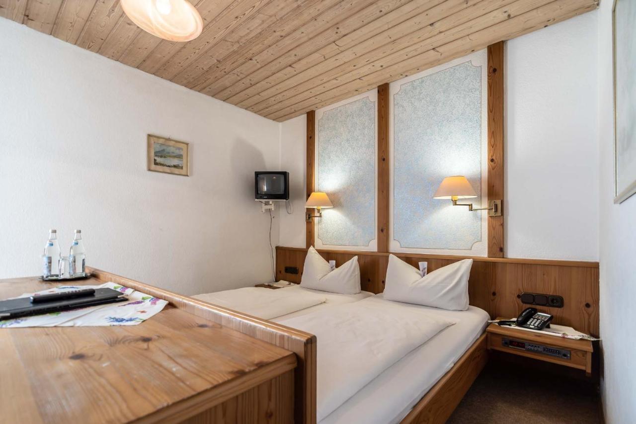 Hotel-Gasthof Zum Dragoner Peiting Exterior foto