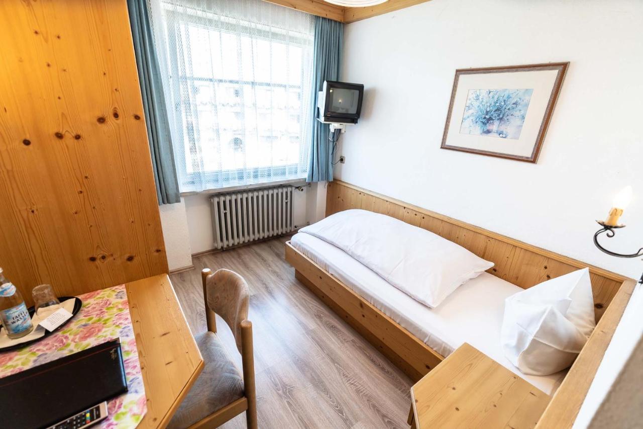 Hotel-Gasthof Zum Dragoner Peiting Exterior foto